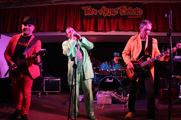 %_tempFileNameZBall13_434%