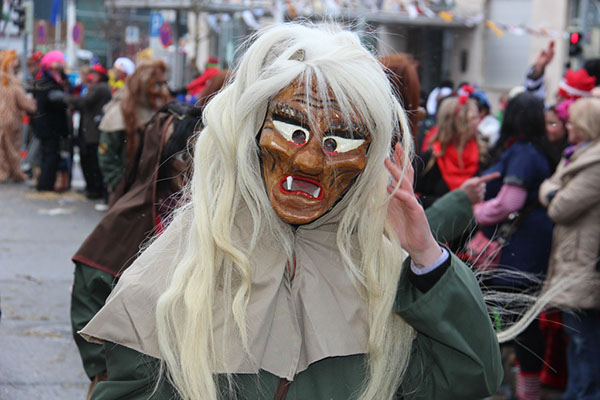 %_tempFileName06NBaumUzg_180%