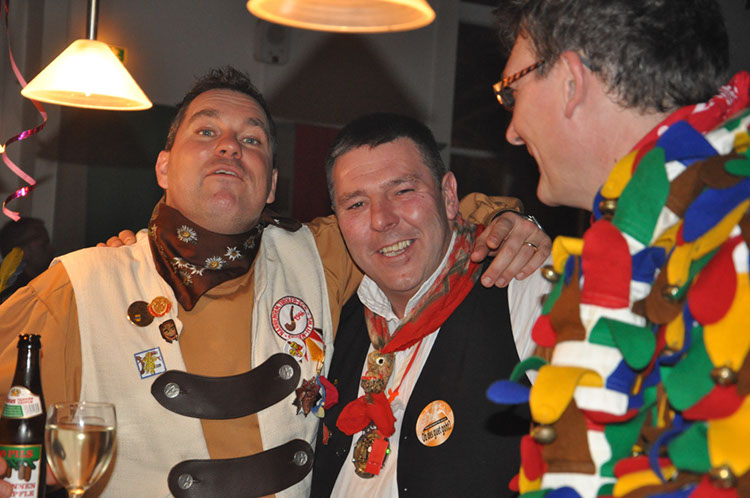 %_tempFileNameRwBall13_103%