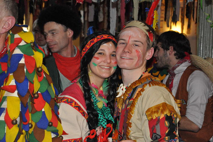 %_tempFileNameRwBall13_121%