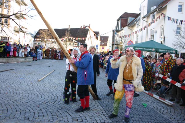 Dunschdig 327